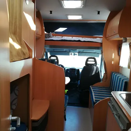 Camping Car Λα Ροσέλ